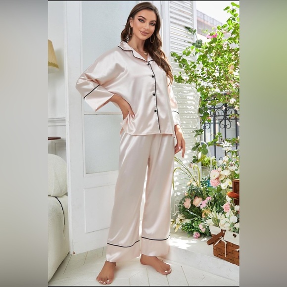 Contrast Piping Button-Up Top and Pants Pajama Set - Picture 11 of 13